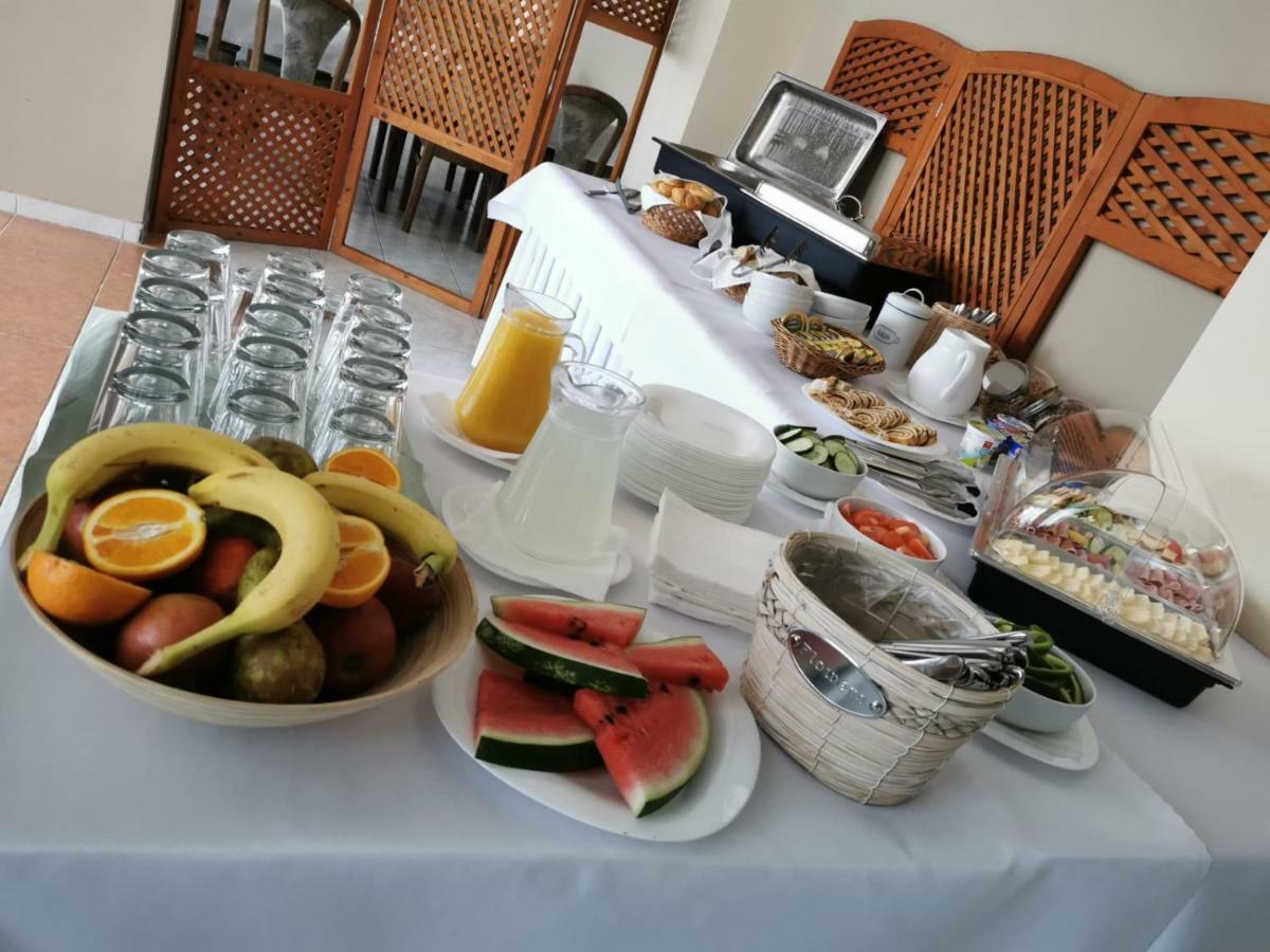 Hotel Poludnica Liptovský Mikuláš 外观 照片