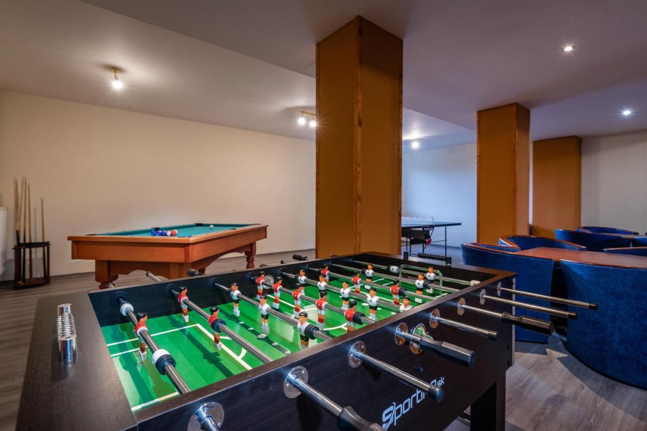 Hotel Poludnica Liptovský Mikuláš 外观 照片